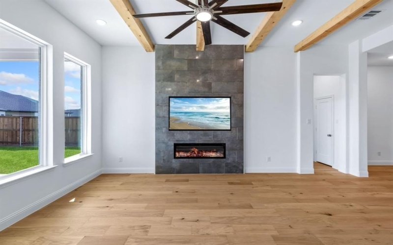 913 Beall Street, Denton, TX 76207, 4 Bedrooms Bedrooms, ,2 BathroomsBathrooms,Residential,For Sale,913 Beall Street,0,21039912