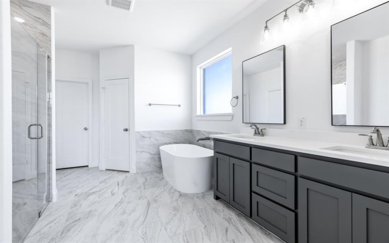 913 Beall Street, Denton, TX 76207, 4 Bedrooms Bedrooms, ,2 BathroomsBathrooms,Residential,For Sale,913 Beall Street,0,21039912