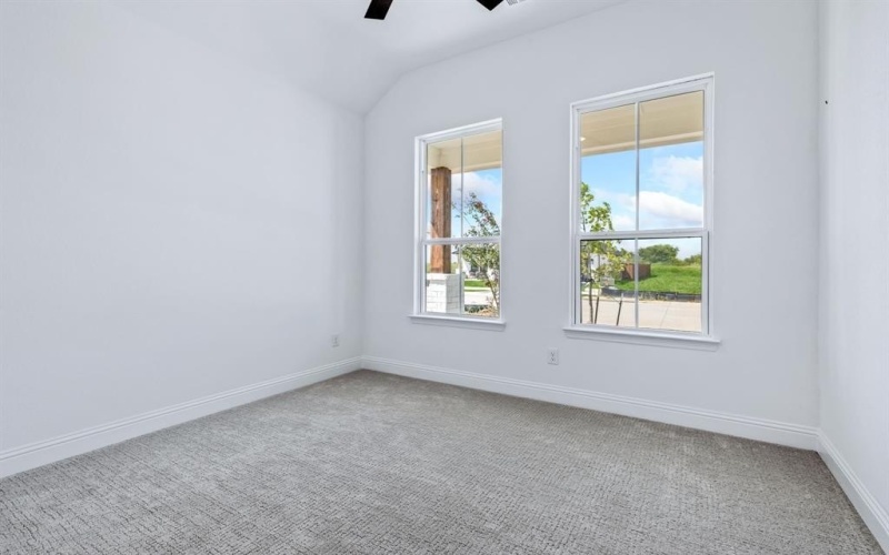 913 Beall Street, Denton, TX 76207, 4 Bedrooms Bedrooms, ,2 BathroomsBathrooms,Residential,For Sale,913 Beall Street,0,21039912