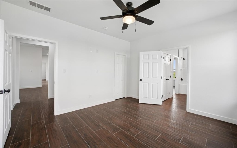 1224 Durham Lane, Cleburne, TX 76033, 3 Bedrooms Bedrooms, ,2 BathroomsBathrooms,Residential,For Sale,1224 Durham Lane,0,21040475