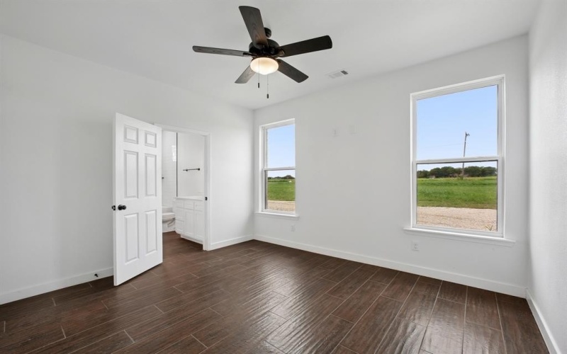 1224 Durham Lane, Cleburne, TX 76033, 3 Bedrooms Bedrooms, ,2 BathroomsBathrooms,Residential,For Sale,1224 Durham Lane,0,21040475
