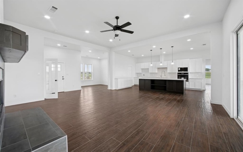 1224 Durham Lane, Cleburne, TX 76033, 3 Bedrooms Bedrooms, ,2 BathroomsBathrooms,Residential,For Sale,1224 Durham Lane,0,21040475