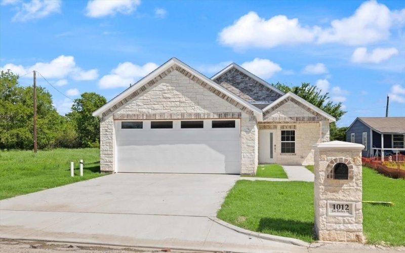 1012 Joe Bailey, Royse City, TX 75189, 3 Habitaciones Habitaciones , ,2 BañosBaños,Residential,En Venta,1012 Joe Bailey,0,21040695