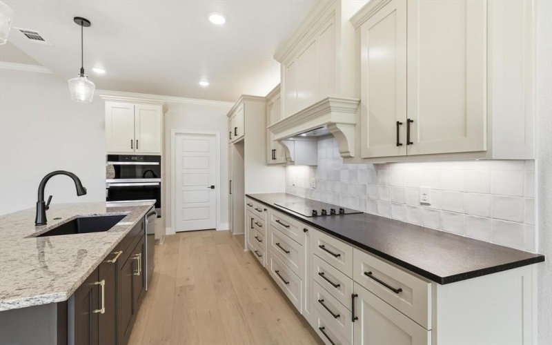 2307 Briarwood, Bridgeport, TX 76426, 3 Bedrooms Bedrooms, ,2 BathroomsBathrooms,Residential,For Sale,2307 Briarwood,0,21040743