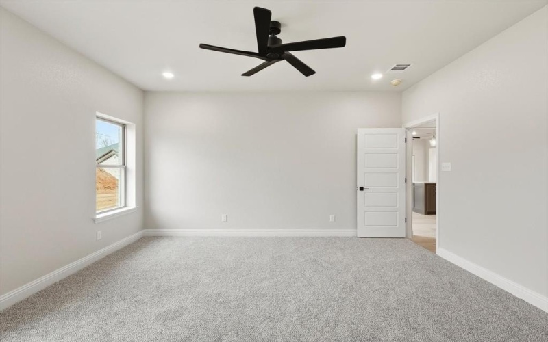 2307 Briarwood, Bridgeport, TX 76426, 3 Bedrooms Bedrooms, ,2 BathroomsBathrooms,Residential,For Sale,2307 Briarwood,0,21040743