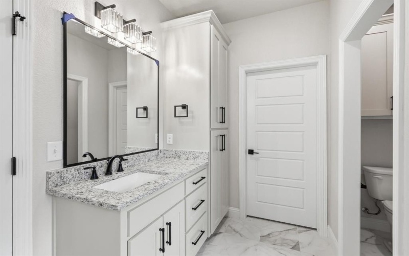 2307 Briarwood, Bridgeport, TX 76426, 3 Bedrooms Bedrooms, ,2 BathroomsBathrooms,Residential,For Sale,2307 Briarwood,0,21040743