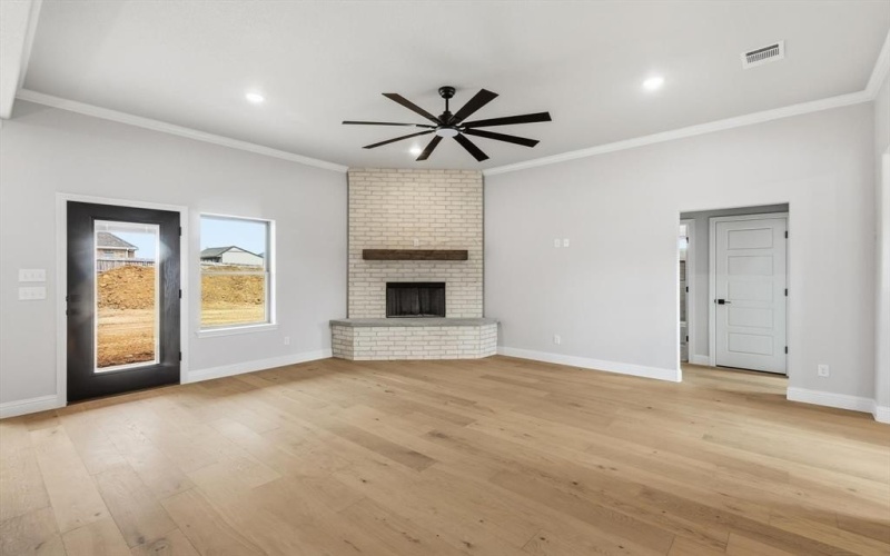 2307 Briarwood, Bridgeport, TX 76426, 3 Bedrooms Bedrooms, ,2 BathroomsBathrooms,Residential,For Sale,2307 Briarwood,0,21040743