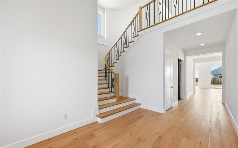 2201 Laurel Drive, Rockwall, TX 75087, 5 Bedrooms Bedrooms, ,6 BathroomsBathrooms,Residential,For Sale,2201 Laurel Drive,0,21040809