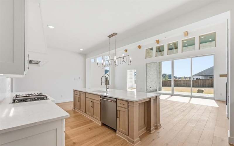 2201 Laurel Drive, Rockwall, TX 75087, 5 Bedrooms Bedrooms, ,6 BathroomsBathrooms,Residential,For Sale,2201 Laurel Drive,0,21040809