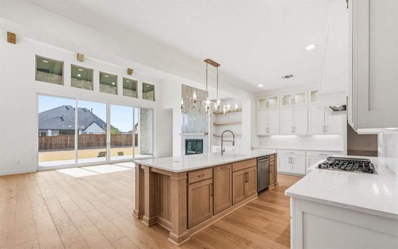 2201 Laurel Drive, Rockwall, TX 75087, 5 Bedrooms Bedrooms, ,6 BathroomsBathrooms,Residential,For Sale,2201 Laurel Drive,0,21040809