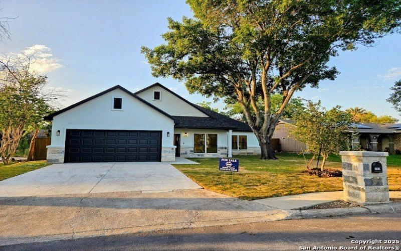 5819 lake bluff, San Antonio, TX 78222, 3 Bedrooms Bedrooms, ,2 BathroomsBathrooms,Residential,For Sale,5819 lake bluff,0,1867681