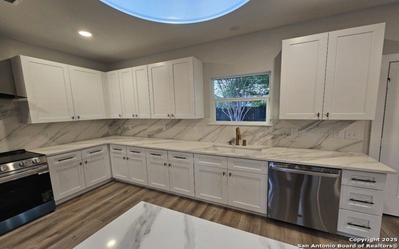 5819 lake bluff, San Antonio, TX 78222, 3 Bedrooms Bedrooms, ,2 BathroomsBathrooms,Residential,For Sale,5819 lake bluff,0,1867681