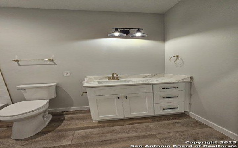 5819 lake bluff, San Antonio, TX 78222, 3 Bedrooms Bedrooms, ,2 BathroomsBathrooms,Residential,For Sale,5819 lake bluff,0,1867681