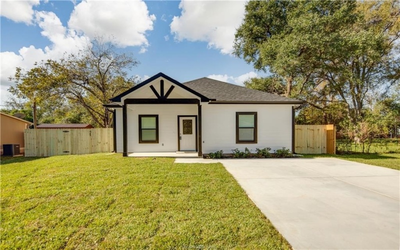 507 BROSIG AVE, Navasota, TX 77868, 3 Habitaciones Habitaciones , ,2 BañosBaños,Residential,En Venta,507 BROSIG AVE,0,24012661
