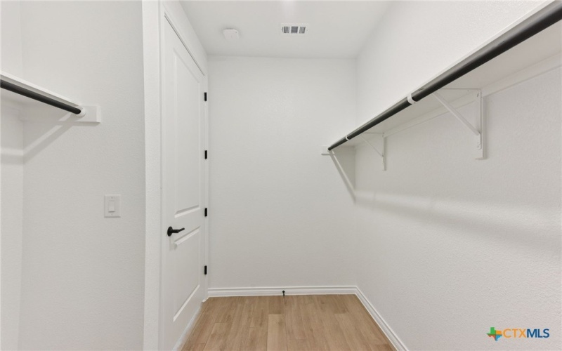 105 Antoinette Way unit: 102 #102, San Marcos, TX 78666, 2 Habitaciones Habitaciones , ,2 BañosBaños,Residential,En Venta,105 Antoinette Way unit: 102,0,590709