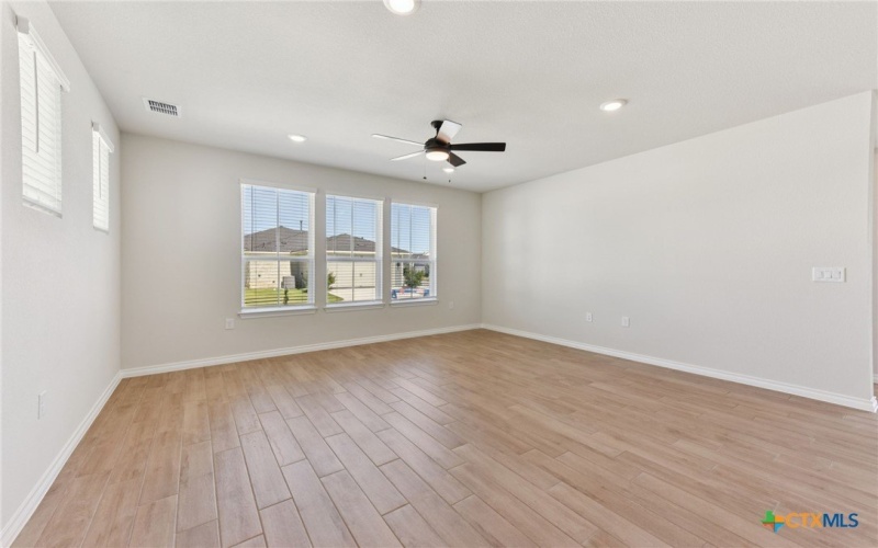 105 Antoinette Way unit: 102 #102, San Marcos, TX 78666, 2 Habitaciones Habitaciones , ,2 BañosBaños,Residential,En Venta,105 Antoinette Way unit: 102,0,590709