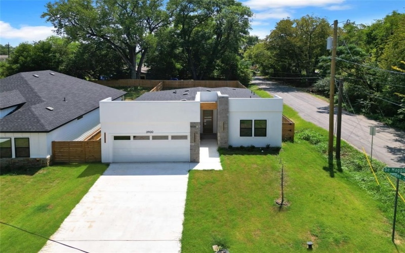 3900 De Maggio Avenue, Dallas, TX 75210, 4 Habitaciones Habitaciones , ,2 BañosBaños,Residential,En Venta,3900 De Maggio Avenue,0,21037201
