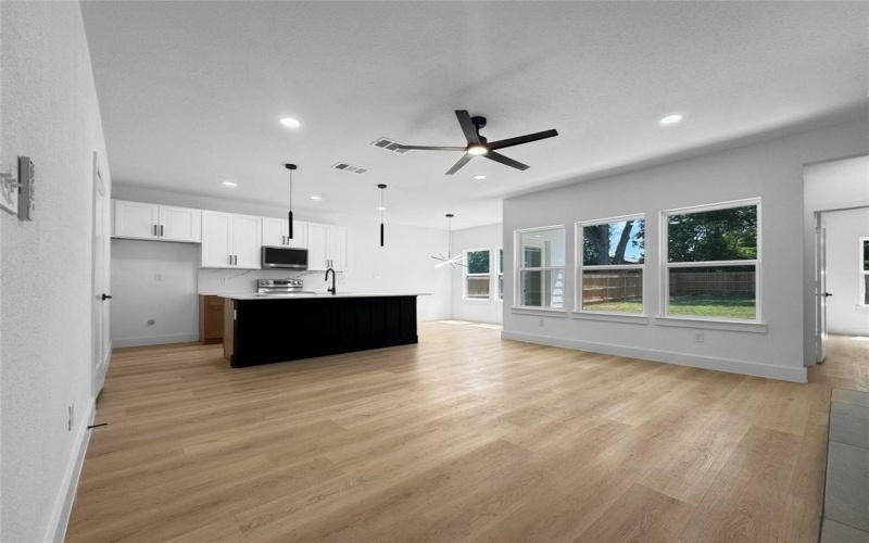 3900 De Maggio Avenue, Dallas, TX 75210, 4 Habitaciones Habitaciones , ,2 BañosBaños,Residential,En Venta,3900 De Maggio Avenue,0,21037201