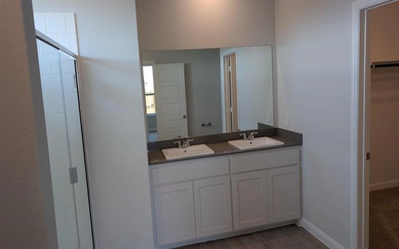 933 TRACTION Trail, Cleburne, TX 76031, 4 Habitaciones Habitaciones , ,2 BañosBaños,Residential,En Venta,933 TRACTION Trail,0,21040362