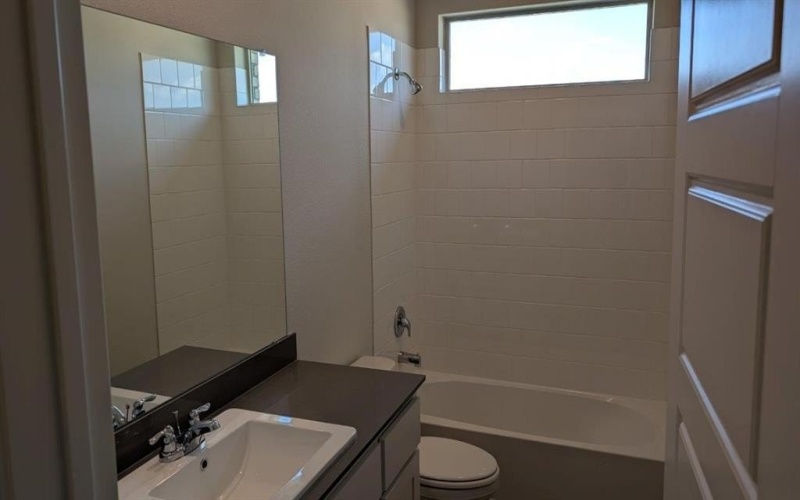 933 TRACTION Trail, Cleburne, TX 76031, 4 Habitaciones Habitaciones , ,2 BañosBaños,Residential,En Venta,933 TRACTION Trail,0,21040362
