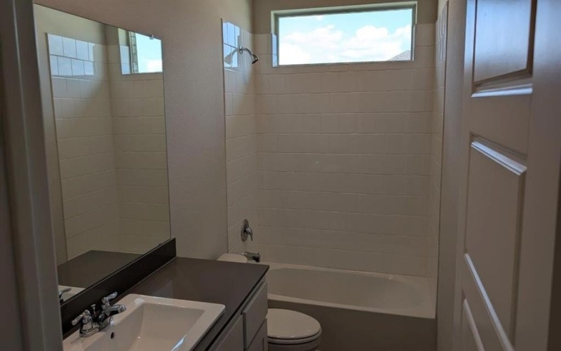 960 TRACTION Trail, Cleburne, TX 76031, 4 Habitaciones Habitaciones , ,2 BañosBaños,Residential,En Venta,960 TRACTION Trail,0,21040381
