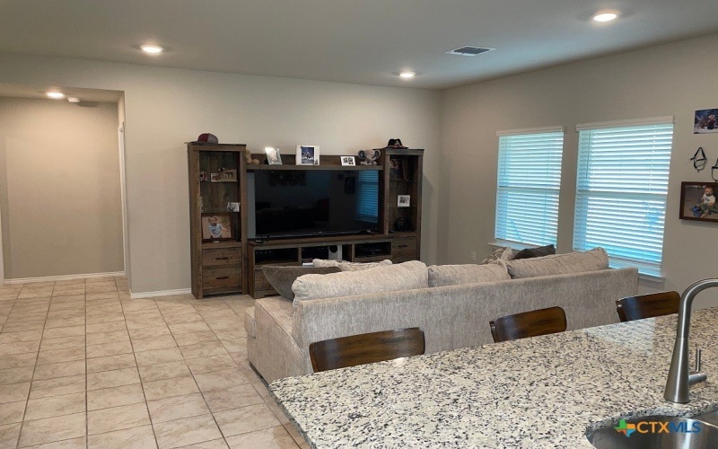 1104 Prairie Clover Road, Killeen, TX 76543, 3 Habitaciones Habitaciones , ,2 BañosBaños,Residential,En Venta,1104 Prairie Clover Road,0,590729
