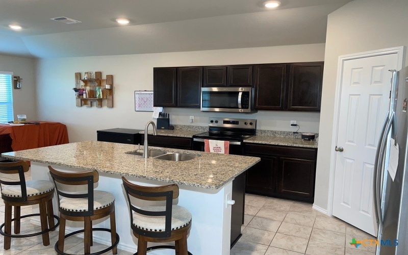 1104 Prairie Clover Road, Killeen, TX 76543, 3 Habitaciones Habitaciones , ,2 BañosBaños,Residential,En Venta,1104 Prairie Clover Road,0,590729