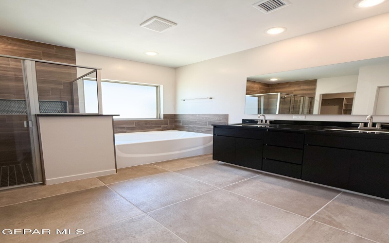 15224 Endurance Avenue, El Paso, TX 79938, 4 Bedrooms Bedrooms, ,2 BathroomsBathrooms,Residential,For Sale,15224 Endurance Avenue,0,929058