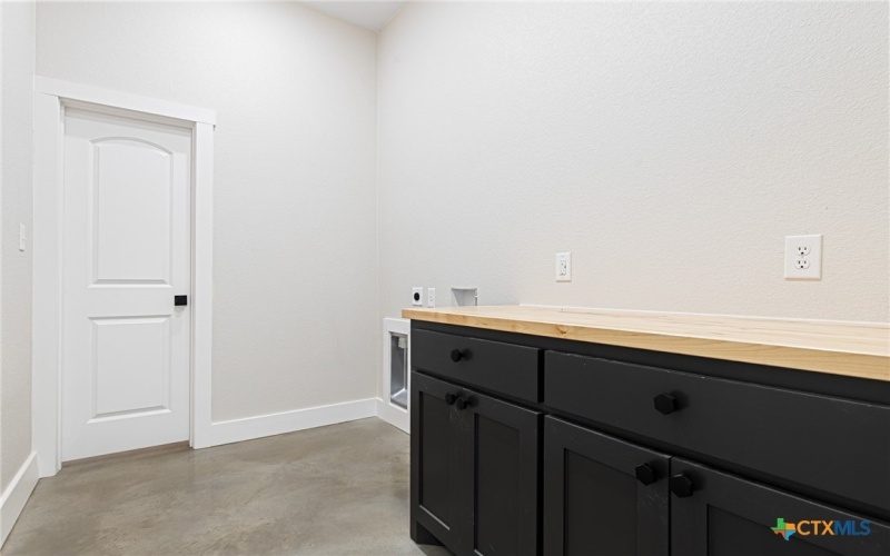 237 Cedar Bluff Loop, Gatesville, TX 76528, 3 Bedrooms Bedrooms, ,2 BathroomsBathrooms,Residential,For Sale,237 Cedar Bluff Loop,0,590764