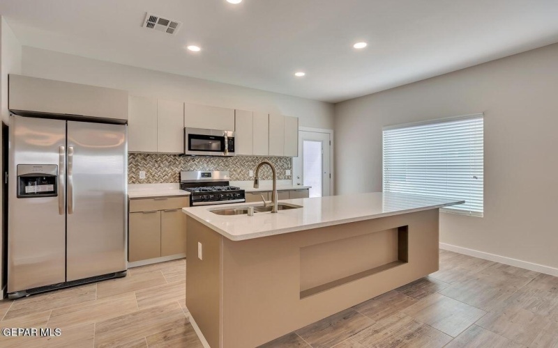 15252 Conviction Avenue, El Paso, TX 79928, 3 Bedrooms Bedrooms, ,2 BathroomsBathrooms,Residential,For Sale,15252 Conviction Avenue,0,929060