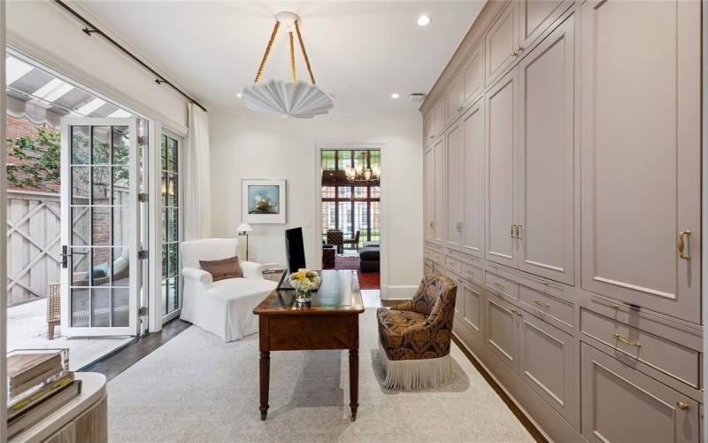 3636 Stratford Avenue, Highland Park, TX 75205, 4 Bedrooms Bedrooms, ,6 BathroomsBathrooms,Residential,For Sale,3636 Stratford Avenue,0,20950465