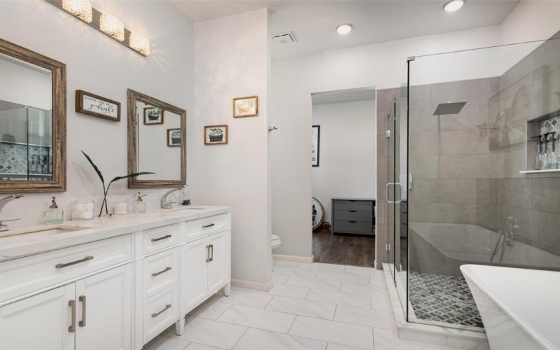 601 Gin Road, Ennis, TX 75119, 4 Bedrooms Bedrooms, ,3 BathroomsBathrooms,Residential,For Sale,601 Gin Road,0,21035936