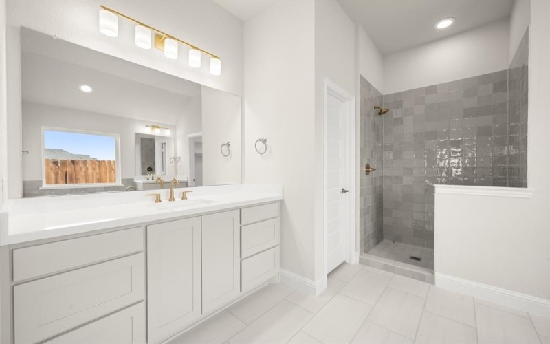 517 Geyser Trail, McGregor, TX 76657, 4 Habitaciones Habitaciones , ,2 BañosBaños,Residential,En Venta,517 Geyser Trail,0,21036573