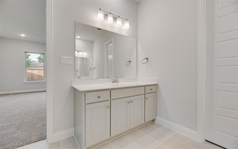 7123 Manhattan Drive, Rowlett, TX 75088, 4 Habitaciones Habitaciones , ,3 BañosBaños,Residential,En Venta,7123 Manhattan Drive,0,21041228