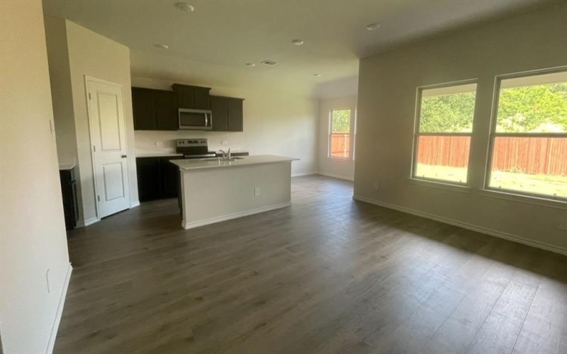 215 Desert Willow Way, Royse City, TX 75189, 3 Bedrooms Bedrooms, ,2 BathroomsBathrooms,Residential,For Sale,215 Desert Willow Way,0,21041340