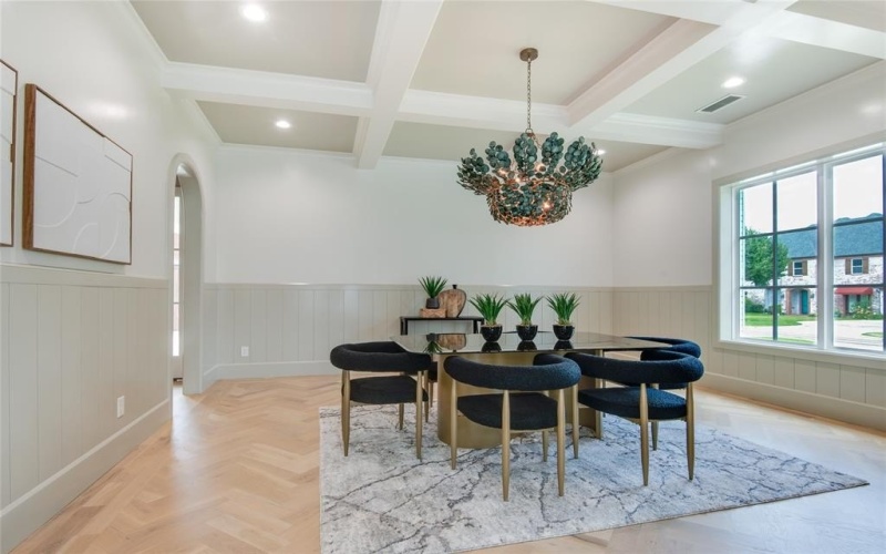 10326 Crestover Drive, Dallas, TX 75229, 5 Bedrooms Bedrooms, ,6 BathroomsBathrooms,Residential,For Sale,10326 Crestover Drive,0,21041402