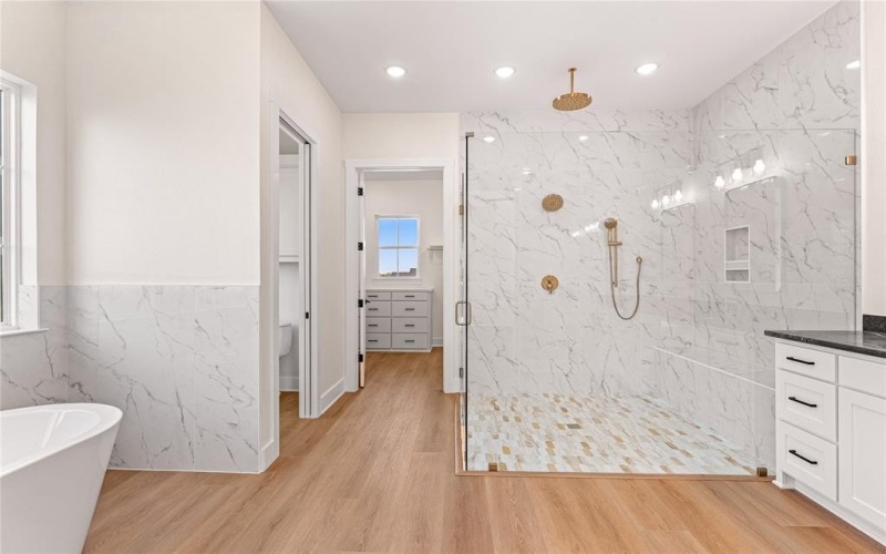 11002 Denali Drive, Woodway, TX 76712, 5 Bedrooms Bedrooms, ,3 BathroomsBathrooms,Residential,For Sale,11002 Denali Drive,0,21041417