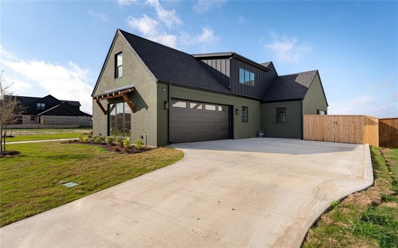 11002 Denali Drive, Woodway, TX 76712, 5 Bedrooms Bedrooms, ,3 BathroomsBathrooms,Residential,For Sale,11002 Denali Drive,0,21041417