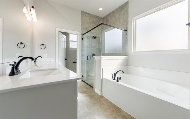 116 Moss Glen Lane, New Fairview, TX 76078, 5 Bedrooms Bedrooms, ,5 BathroomsBathrooms,Residential,For Sale,116 Moss Glen Lane,0,21041532