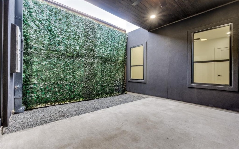 1521 N Haskell Avenue, Dallas, TX 75204, 3 Bedrooms Bedrooms, ,2 BathroomsBathrooms,Residential,For Sale,1521 N Haskell Avenue,0,21041658