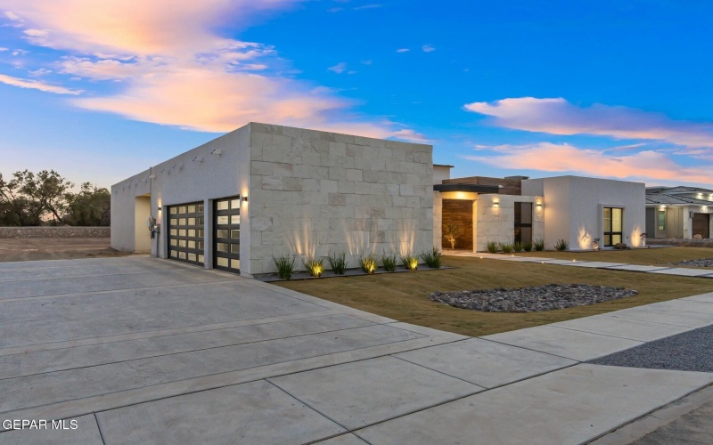 406 Del Rio View Drive, El Paso, TX 79932, 4 Habitaciones Habitaciones , ,1 BañoBaños,Residential,En Venta,406 Del Rio View Drive,917869
