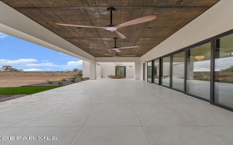 406 Del Rio View Drive, El Paso, TX 79932, 4 Habitaciones Habitaciones , ,1 BañoBaños,Residential,En Venta,406 Del Rio View Drive,917869