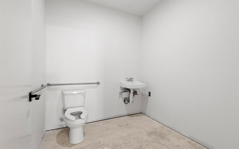 717 E Liberty Street #300, Pilot Point, TX 76258, ,Other,For Sale,717 E Liberty Street,0,21041704