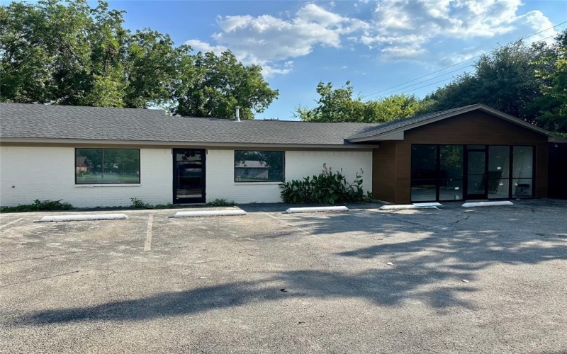 717 E Liberty Street #300, Pilot Point, TX 76258, ,Otro,En Venta,717 E Liberty Street,0,21041704