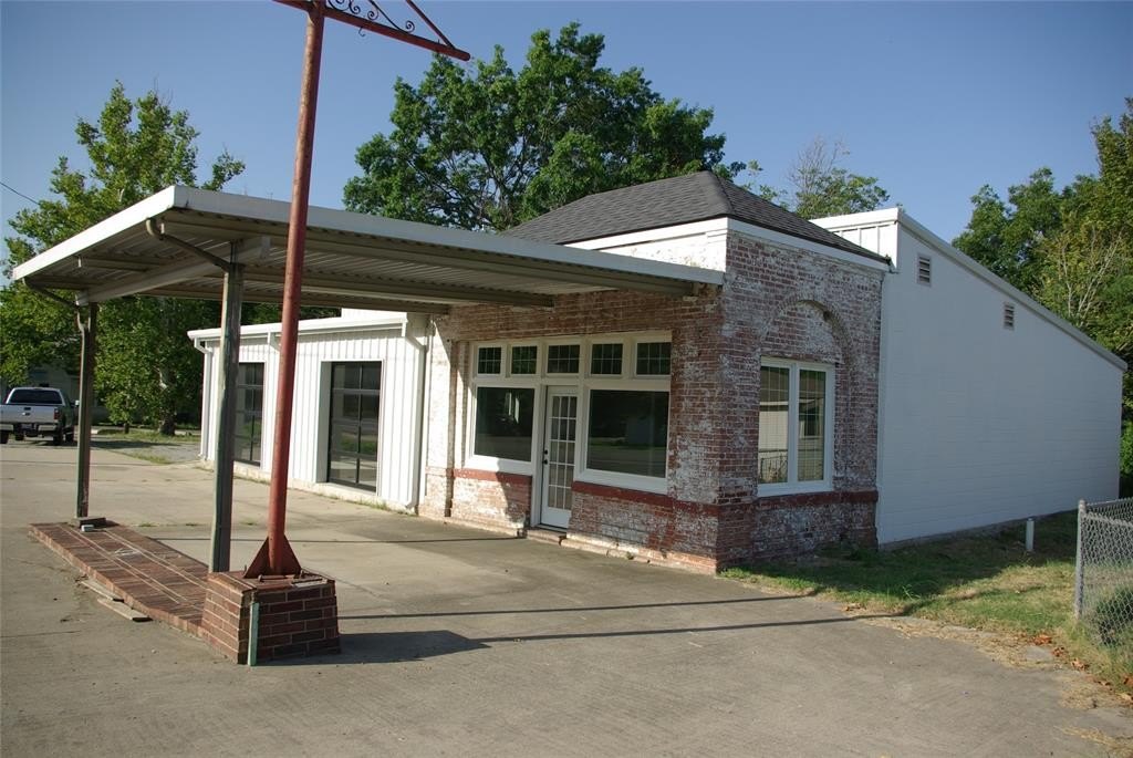 306 S Waco Street, Van Alstyne, TX 75495, ,Commercial Sale,For Sale,306 S Waco Street,0,21041726