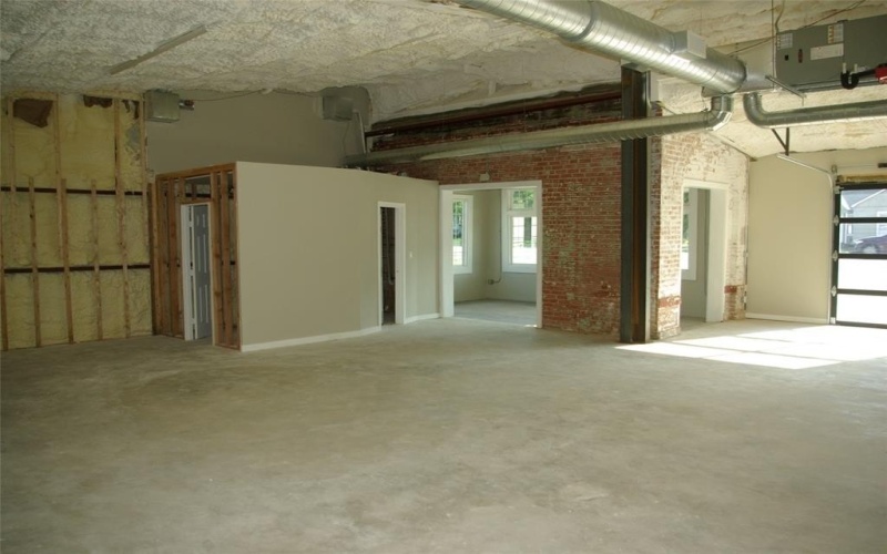 306 S Waco Street, Van Alstyne, TX 75495, ,Commercial Sale,For Sale,306 S Waco Street,0,21041726