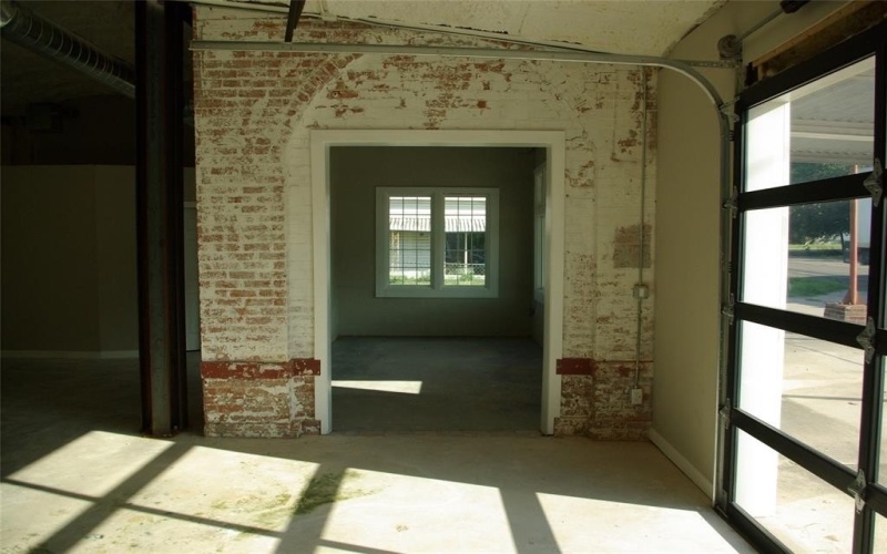 306 S Waco Street, Van Alstyne, TX 75495, ,Commercial Sale,For Sale,306 S Waco Street,0,21041726