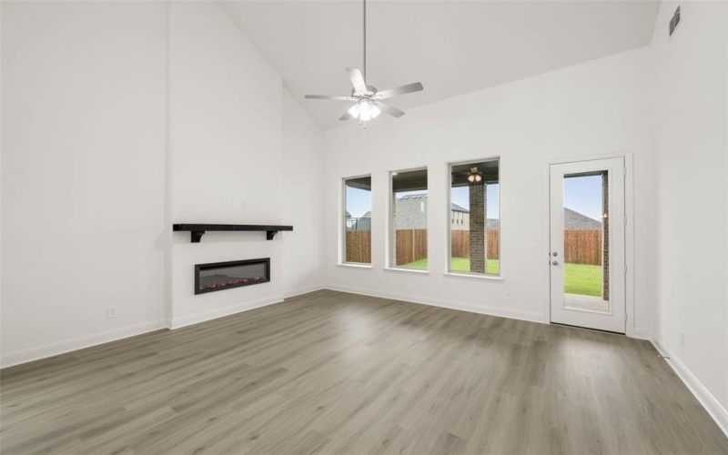 1324 Rothland Lane, Red Oak, TX 75154, 4 Habitaciones Habitaciones , ,3 BañosBaños,Residential,En Venta,1324 Rothland Lane,0,21041804