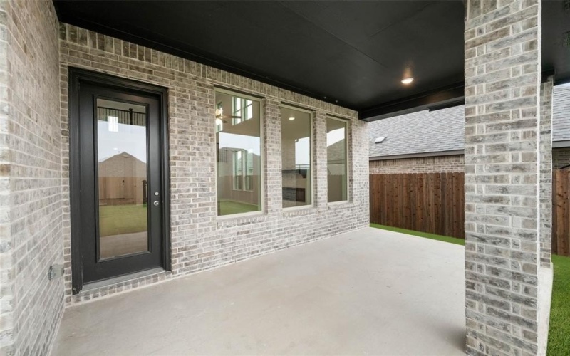 1324 Rothland Lane, Red Oak, TX 75154, 4 Habitaciones Habitaciones , ,3 BañosBaños,Residential,En Venta,1324 Rothland Lane,0,21041804
