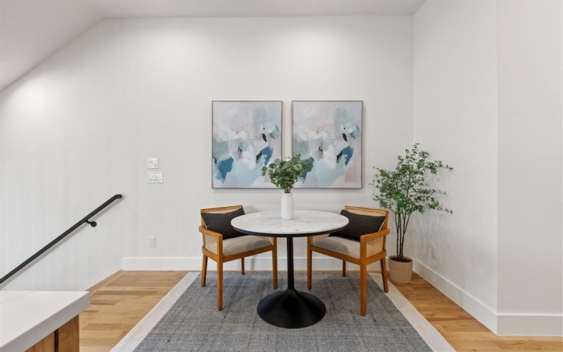 4330 Dickason Avenue #102, Dallas, TX 75219, 3 Habitaciones Habitaciones , ,3 BañosBaños,Residential,En Venta,4330 Dickason Avenue,0,21041839